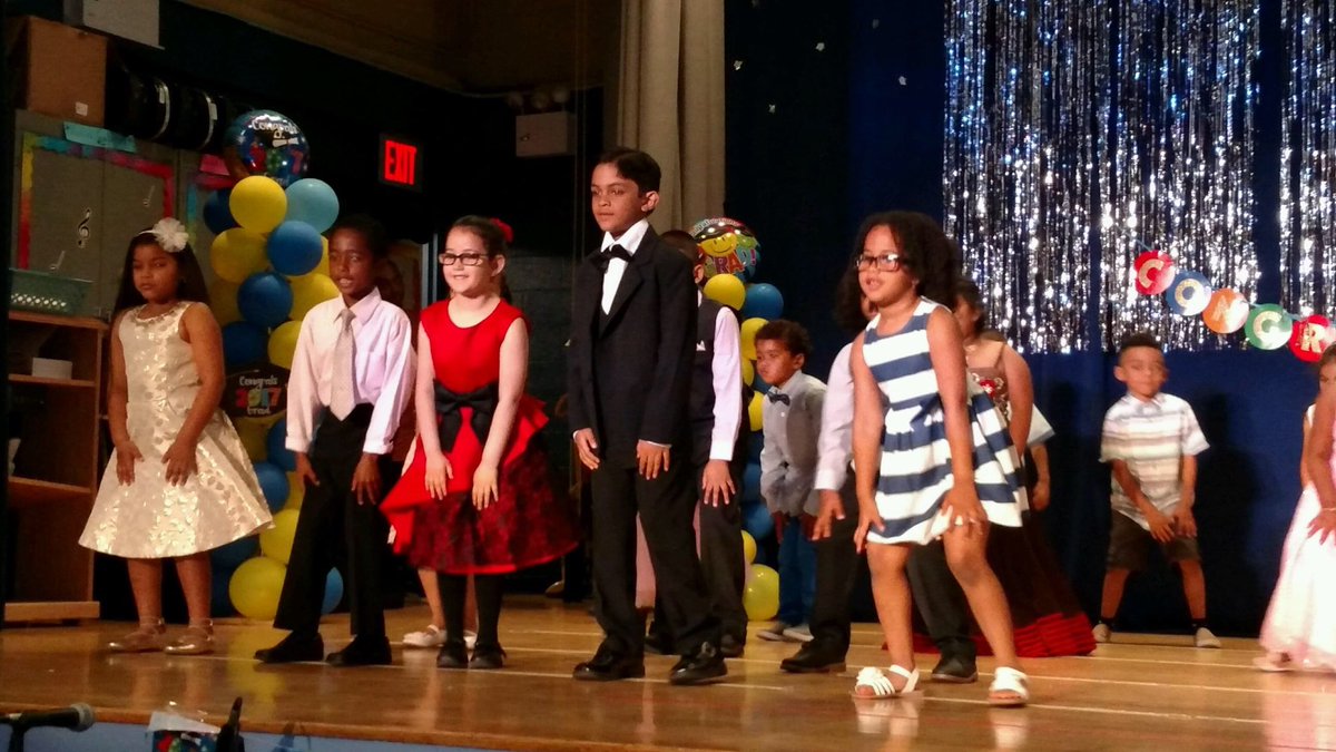 PS62ChesterPark's tweet photo. K-161 has smooth moves! #Kindergarten proud moments! #SteppingUp #PS62Q https://t.co/Iobhq6cQi3