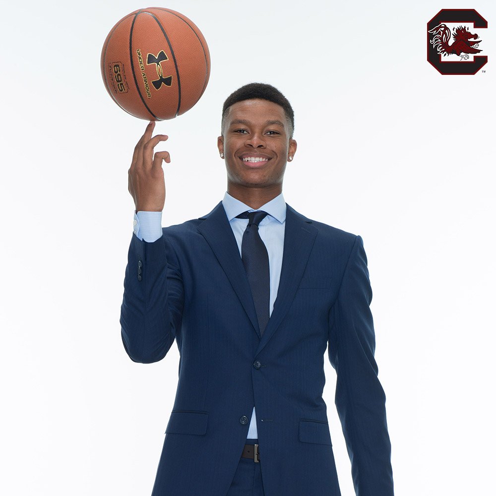 It's DRAFT DAY!!! Let's GOOOOO <a href="/Sin_City_803/">sindarius thornwell</a> and <a href="/Dozier_Kid/">PJ Dozier</a>! #Gamecocks #NBADraft