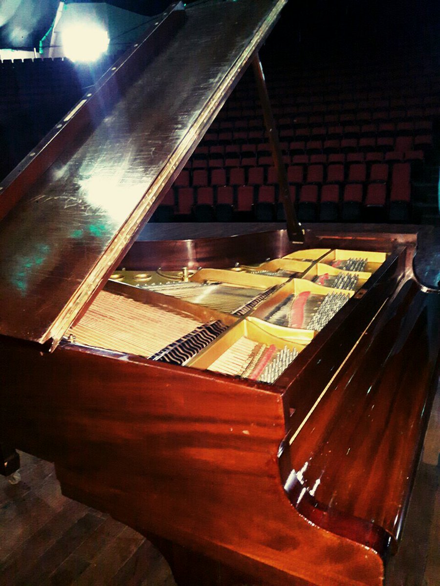 EmecsaAqp's tweet photo. 👉#Emecsa👍#Cultura👍 #Arte👍 #RecuperacionPiezadeArteSeguimos Trabajando para darles lo Mejor!
#SonrieViveDisfrutaConEmecsa 🎹🎼🎸🎻 https://t.co/WK6rOTC8F0