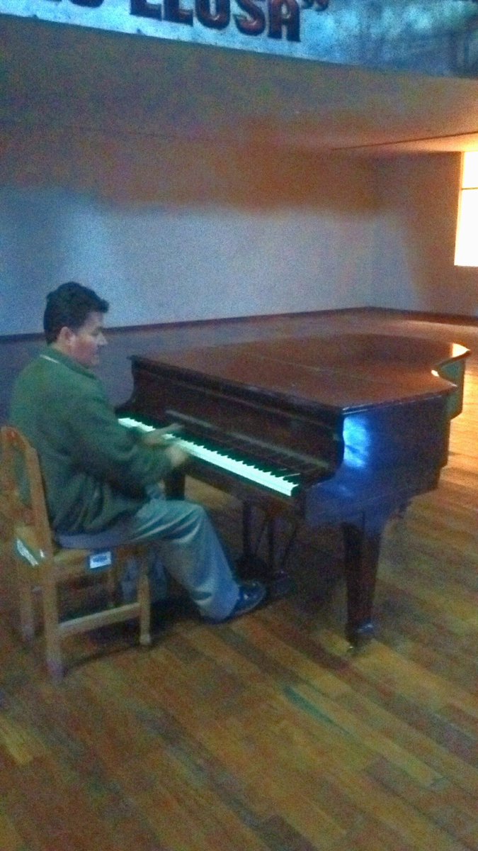 EmecsaAqp's tweet photo. 👉#Emecsa👍#Cultura👍 #Arte👍 #RecuperacionPiezadeArteSeguimos Trabajando para darles lo Mejor!
#SonrieViveDisfrutaConEmecsa 🎹🎼🎸🎻 https://t.co/WK6rOTC8F0