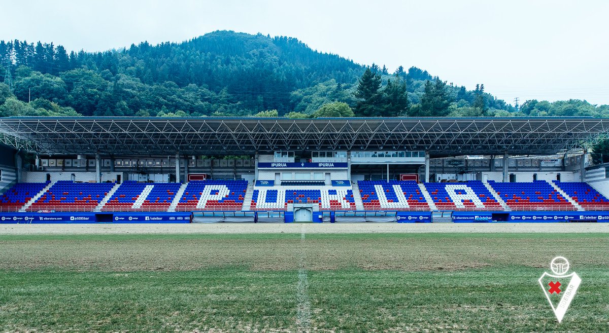 SDEibar's tweet photo. #Ipurua | Nuevos asientos para una nueva temporada 🔴🔵 https://t.co/sucWEtj9bh