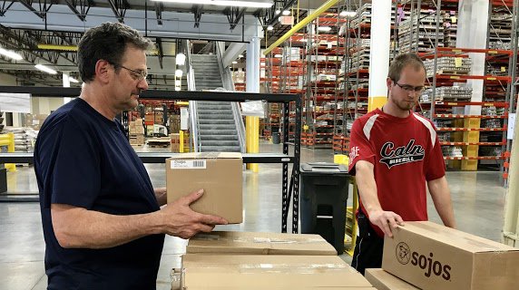 petfoodexperts's tweet photo. John Stegeman, Inbound Receiver (Right) and Matt Fisher, Inbound Receiver (Left) were #CAUGHTSAFE practicing safe material handling. https://t.co/FzplWw0DUw