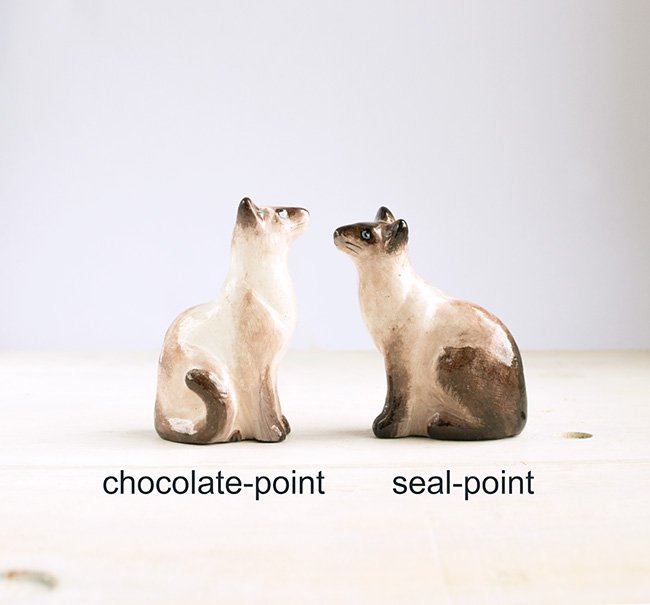 CuteVintageCat's tweet photo. Cute siamese cats totem https://t.co/Ut3qybEhSi #CuteCats #Siamese #totem #kapussta #catloverpeople #giftideas #homedecor #siamesecat #rt https://t.co/ORDtxJv0w8