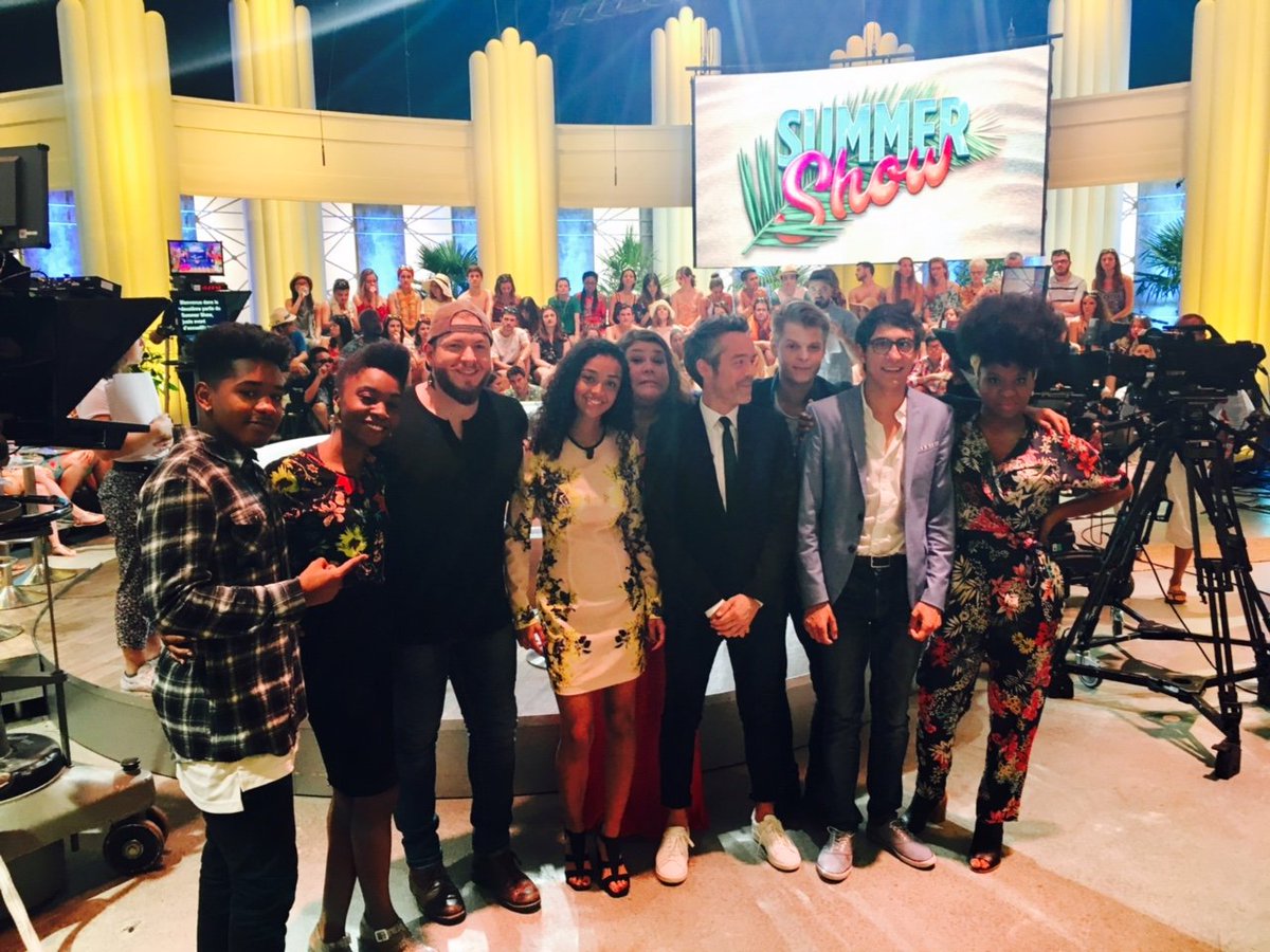 Surprise..rdv demain soir sur le plateau de <a href="/Qofficiel/">Quotidien</a> avec <a href="/yannbarthess/">Michapodpay</a> <a href="/DenisBrogniart/">Denis Brogniart</a> <a href="/Tromboneshorty/">Trombone Shorty</a>