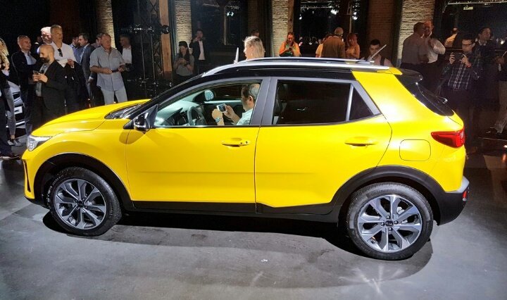 MotorWareNet's tweet photo. Presentación del Nuevo #Kia #Stonic! el nuevo crossover urbano surcoreano de @kiamotorsiberia 
https://t.co/2Pke9CJZ8Z https://t.co/yxmOszkago