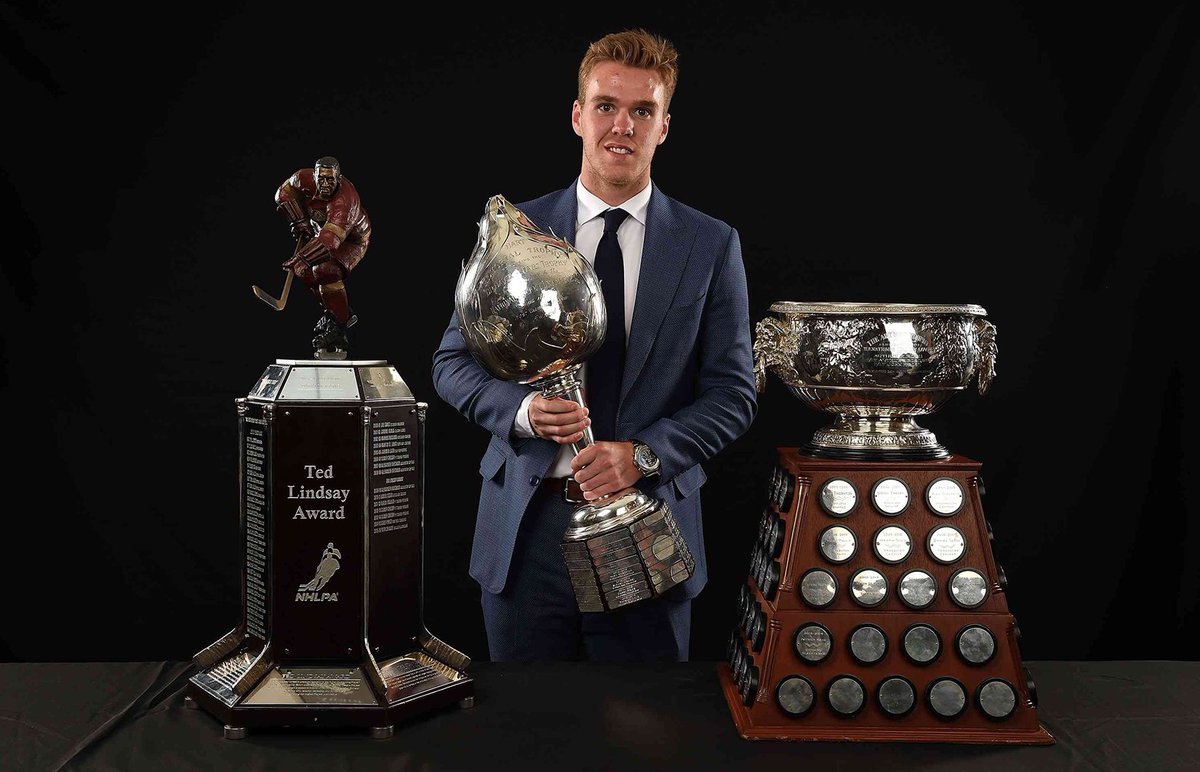 EdmontonOilers's tweet image. Inside The #Oilers has full coverage from last night's #NHLAwards as #CaptainConnor had quite the hardware haul: nhl.com/oilers/news/t-…