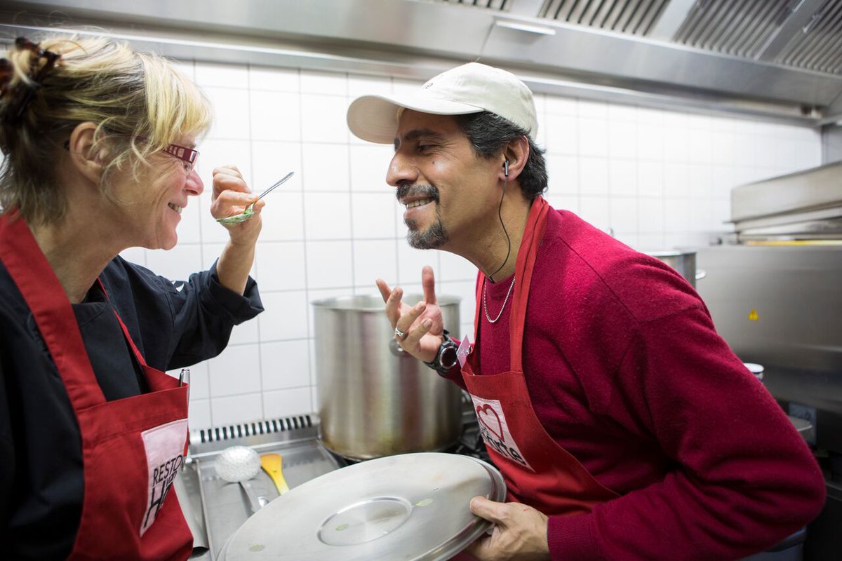 Ben jij de gepassioneerde kok die wij zoeken? Resto Den haag zoekt naar een enthousiaste kok. Solliciteer dan snel! ow.ly/zIaF30cO3H6
