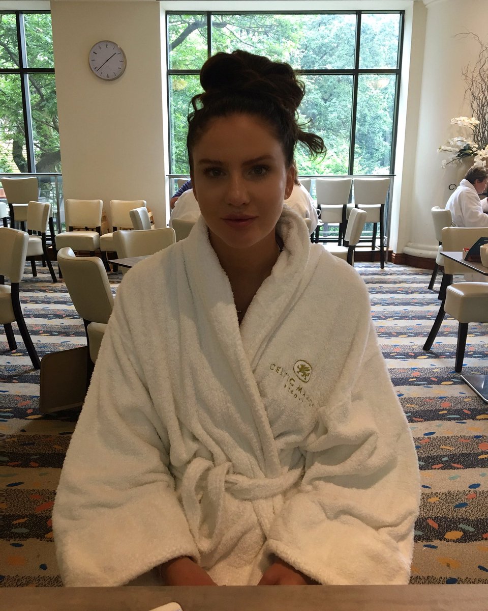 Lovely night away <a href="/TheCelticManor/">Celtic Manor Resort</a> #relaxation ❤️🍴✌️️