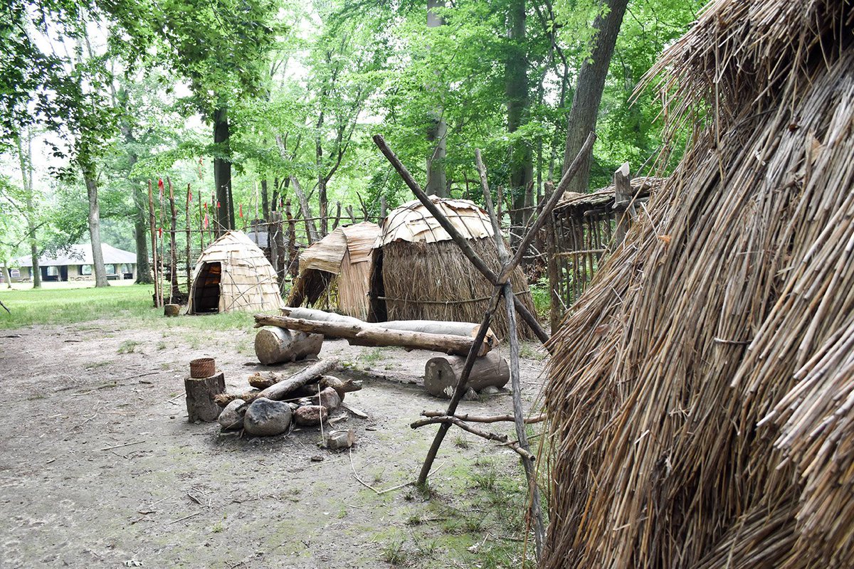 WarrenCountyOH's tweet photo. Discovery. #OhioFindItHere in Warren County. #fortancient #warrencountyoh https://t.co/1VCiBUzbww