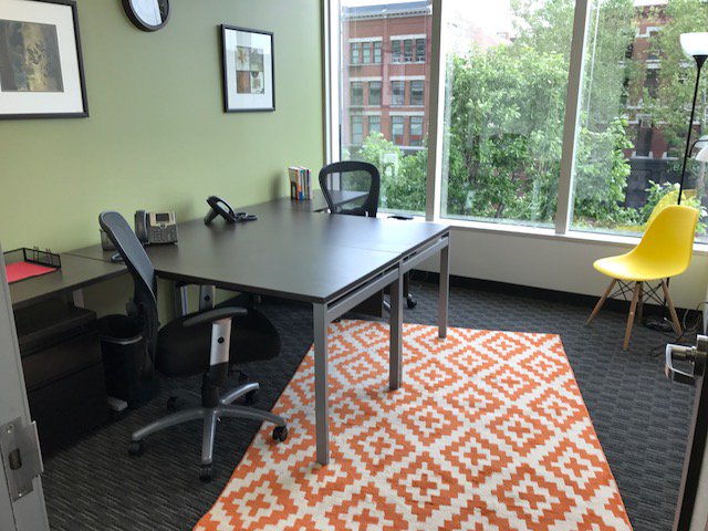 RegusOmaha's tweet photo. 2 Person Office in the #Oldmarket!  Get it before it's gone! 402.507.5003! #regus #fullyfurnished #SmallBusiness #office #Entrepreneur https://t.co/iFEEmS3lOE
