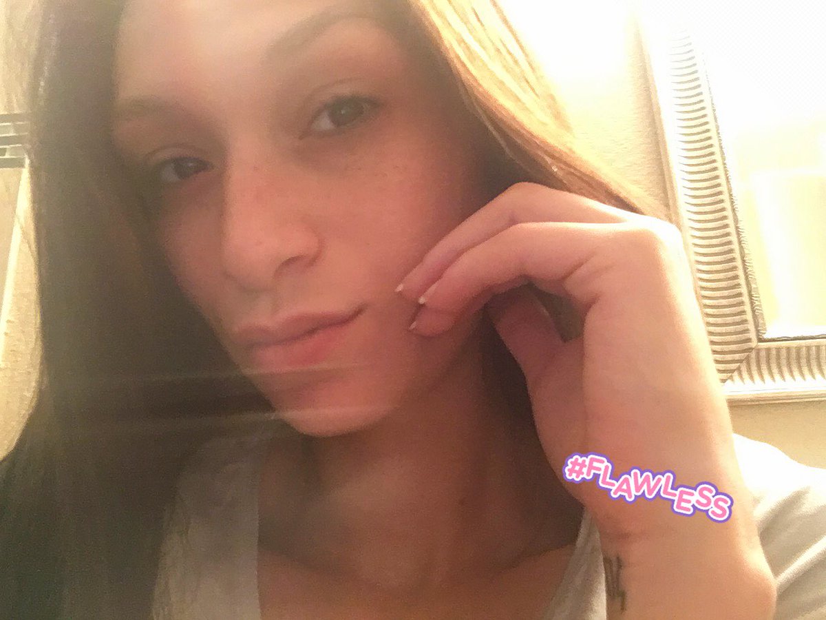 victoria1743's tweet photo. Bare baby skin❣️✨🚼. #iwokeuplikedis #postfacial https://t.co/uu2EzbD5Wp