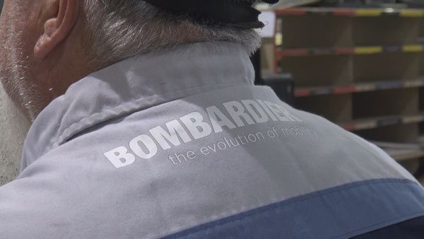 WVNS59News's tweet photo. Bombardier Starts Apprenticeship Program to Encourage Aviation Careers 
https://t.co/ydNQBirkQL https://t.co/2YCEyuQiah