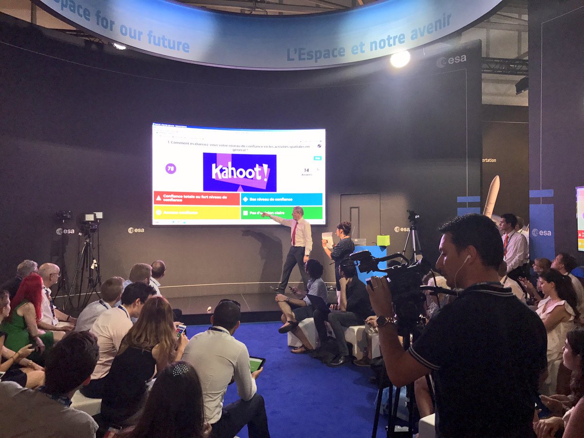 Lots of fun! 😀 <a href="/Kahoot/">Kahoot!</a> session with citizens at #SpaceBourget17 @ESA <a href="/ESAcitizens/">ESA Citizens' Debate</a> Watch live: m.esa.int/About_Us/Exhib… #Space4dot0