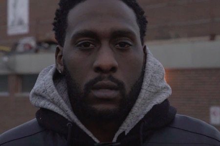 HipHopCanada's tweet photo. At noon we're dropping @troyjoe's new video for #GrowingUp 🌊 #RichNobody https://t.co/G3fhzkGP6K