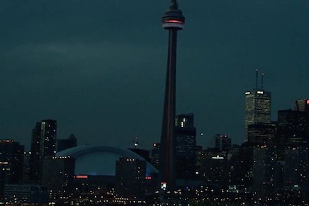HipHopCanada's tweet photo. At noon we're dropping @troyjoe's new video for #GrowingUp 🌊 #RichNobody https://t.co/G3fhzkGP6K