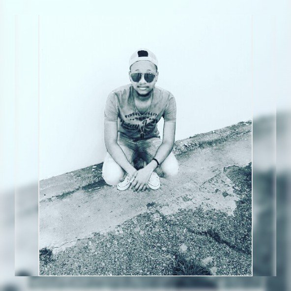 MbeneSihle's tweet photo. #NewProfilePic https://t.co/Vs5NqPDnL2