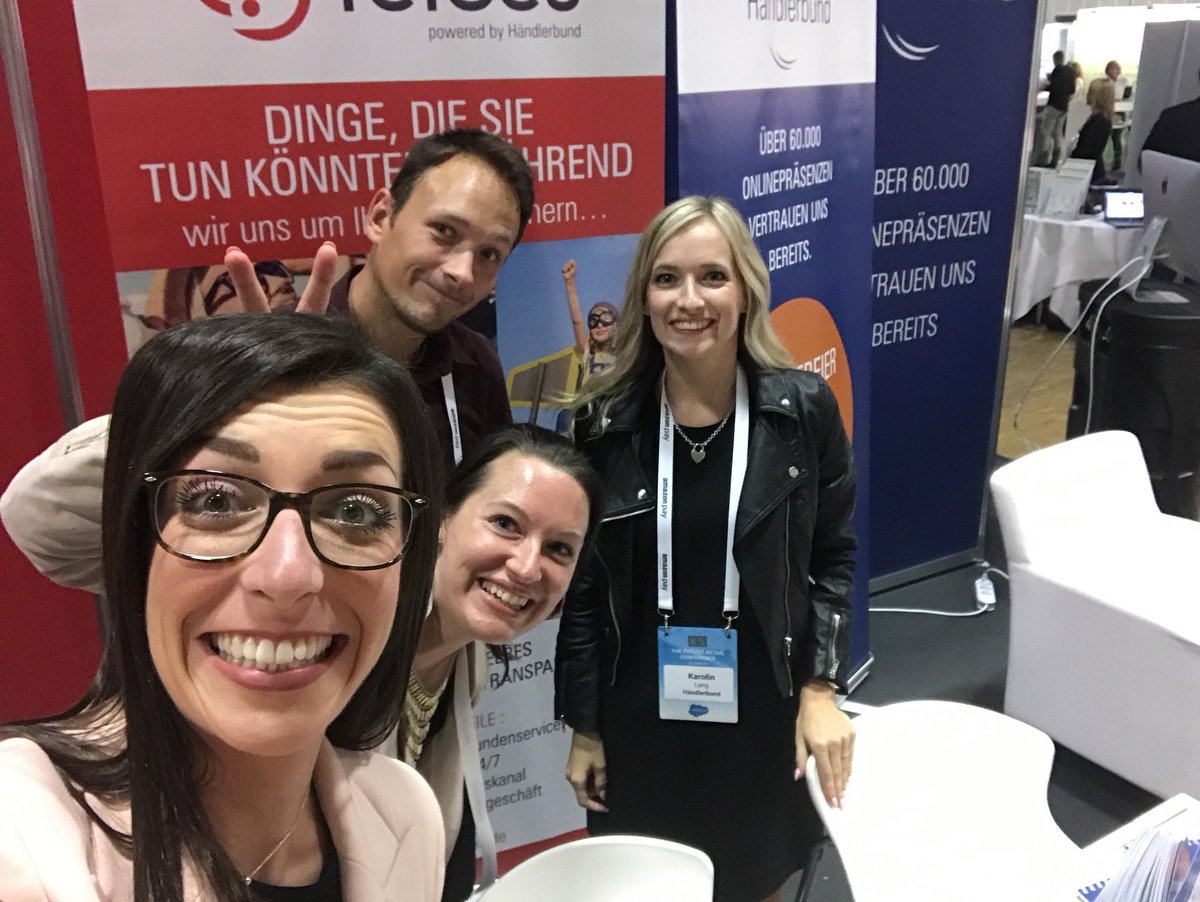Haendlerbund's tweet photo. #HändlerbundOnTour auf der #K5BLN! Wie immer geballte #eCommercePower an unserem Stand. Es gibt ♥en, rechtl. Quickchecks für Shops & mehr! https://t.co/WQlsdK2nVC