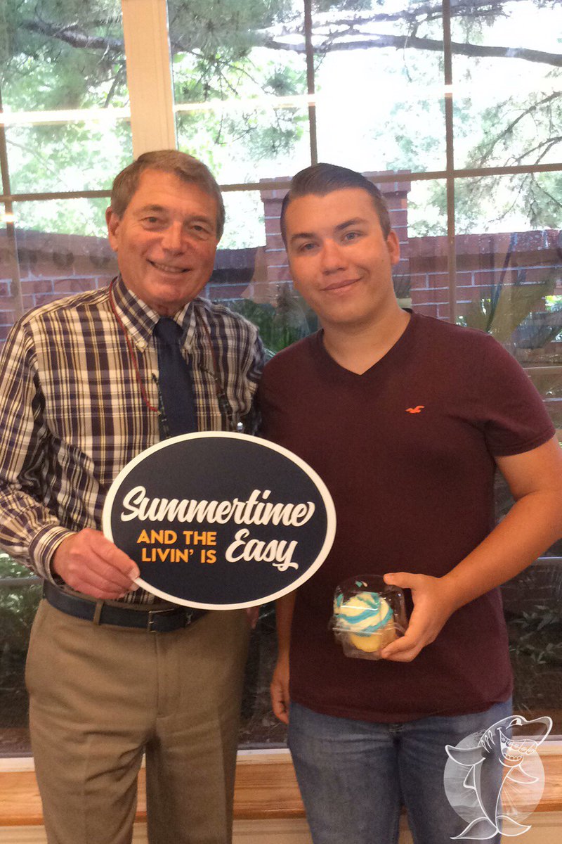 gittessbraces's tweet photo. Thanks for stopping by to celebrate your birthday with us! https://t.co/v89nD7BYw5
