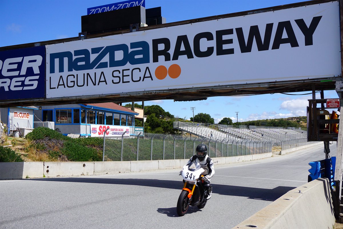 HWoodElectrics's tweet photo. #ThursdayThoughts...
Get Registered for the #ReFuelRaces at #LagunaSeca this Sunday!
#HollywoodElectrics will race on #ZeroMotorcycles! https://t.co/ip6w5ItTAS