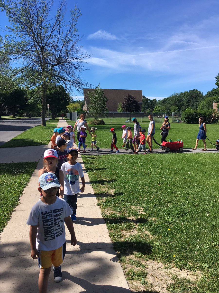 sandramfragoso's tweet photo. Day 2 of wedding prep - success- now a well deserved break! @alcdsb_sttm https://t.co/TeWMExGNXf
