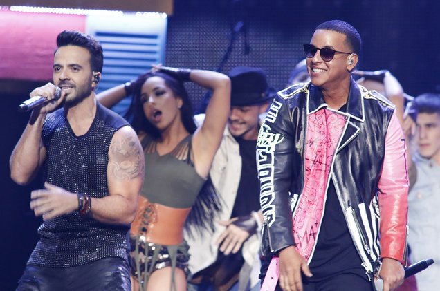 .<a href="/LuisFonsi/">Luis Fonsi</a> &amp; <a href="/Daddy_Yankee/">Daddy Yankee 😀 (DY)</a>'s #Despacito rules Hot Latin Songs chart for 20th week blbrd.cm/PRlg4r