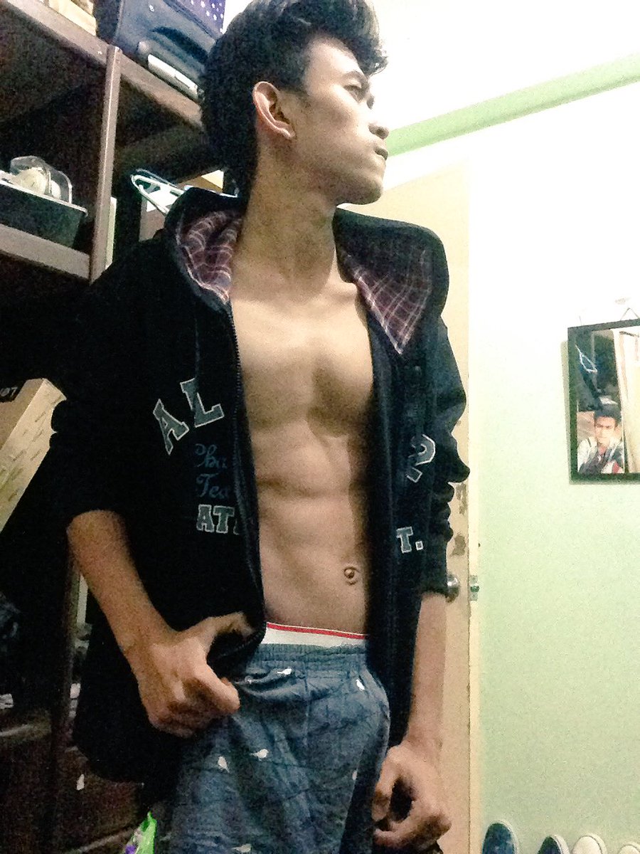 SheanObar's tweet photo. rock'n 😂😅 https://t.co/lOTNLln4Cg