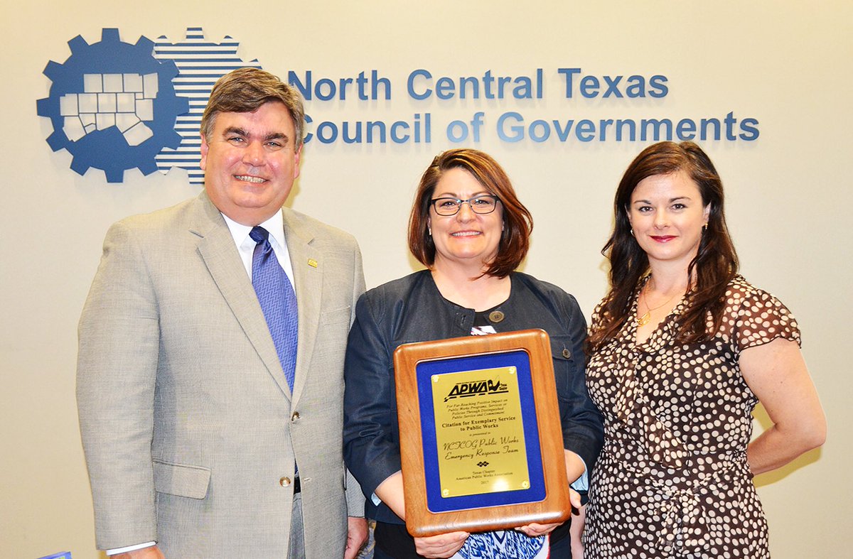 NCTCOGEP's tweet photo. #PWERT recognized for disaster response by Executive Board. Recieved by @RichardsonOEM Chair Misti Gardner and Mayor Paul Voelker. https://t.co/lHFdWNoqIV