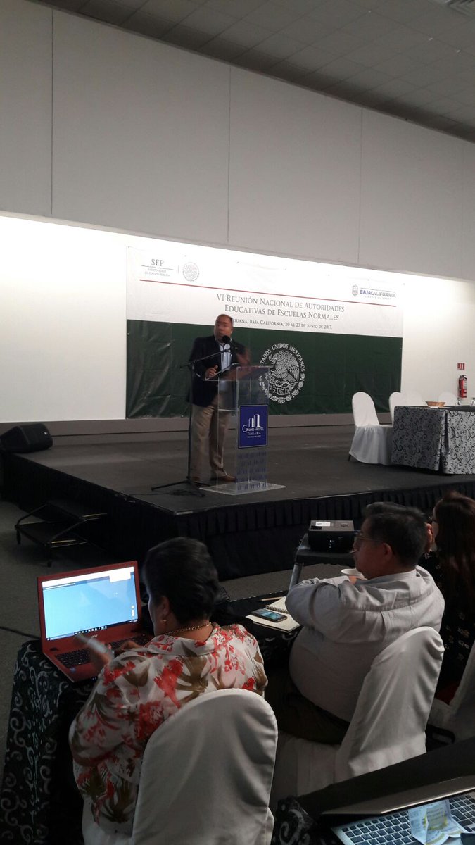 IsaacSalazar71's tweet photo. Exponiendo los avances de los programas y anunciando Talleres Regionales y Evaluación PACTEN 18. Equipo DDI Listo??? https://t.co/I6YOPa89ZZ