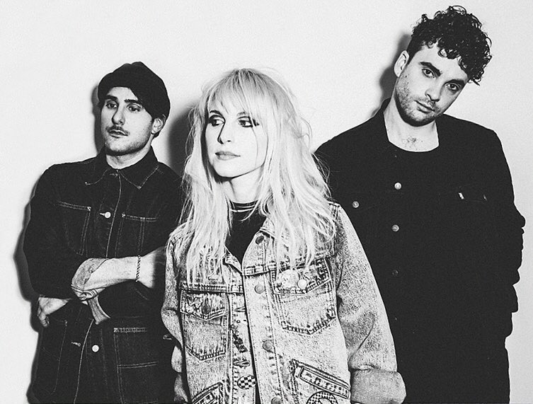 Paramore_GR's tweet photo. My #TeenChoice for #ChoiceRockArtist is @paramore https://t.co/5GEi8ZqB43