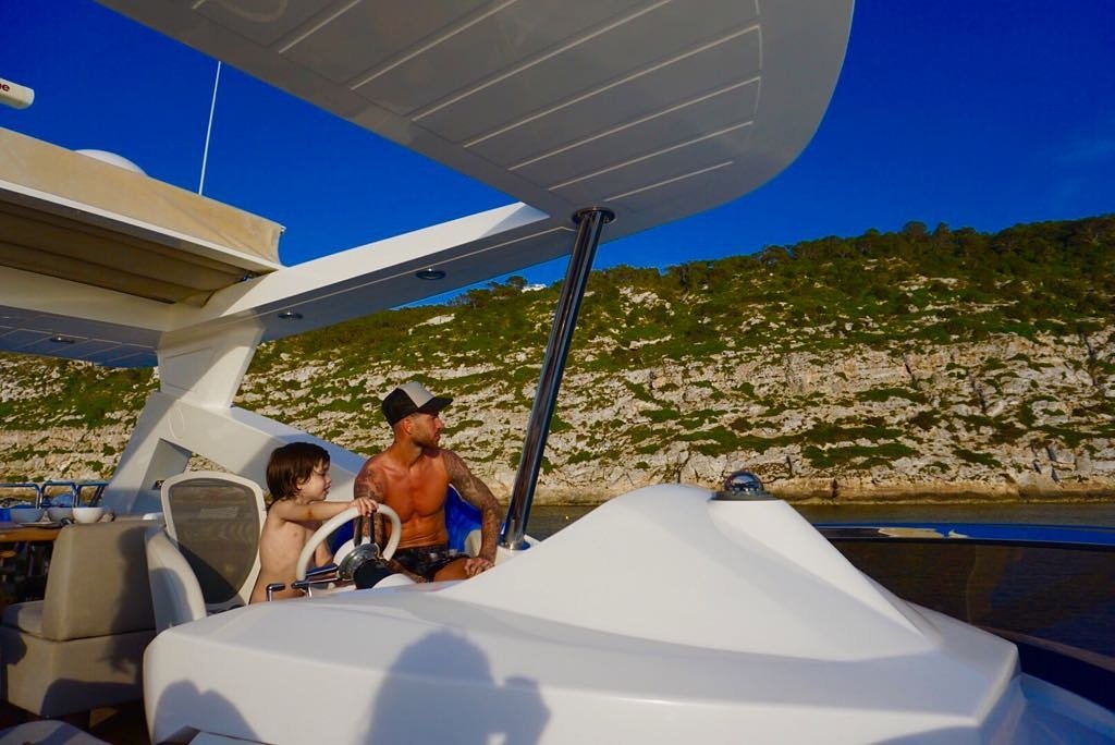 ¡¡Capitán Tapón!! 🛥🌊👨‍👦 #Summer #SergioJr #Holidays #Family