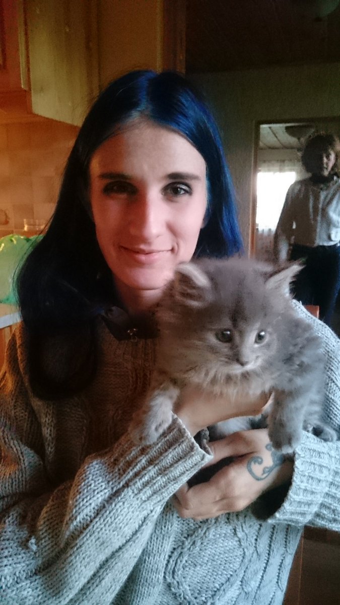 MelnaaElizabeth's tweet photo. Mums Vasarsvētki sākušies. https://t.co/DuTKTrB9or