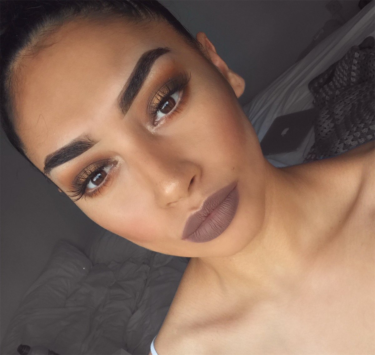 deeeyearwood's tweet photo. @MorpheBrushes @ABHcosmetics @hudabeauty @MonaKattan https://t.co/cngvLQAMOj
