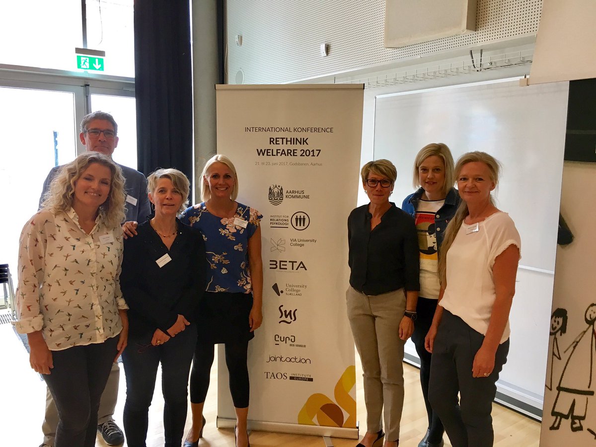 akr_ane17's tweet photo. Velfærd er noget vi gir til hinanden #relationelvelfærd #UCSJdk #phabsalon @mhyllegaard @UCSJdk @StorchJacob @LotteLykkegaard https://t.co/rGepgeVa6N