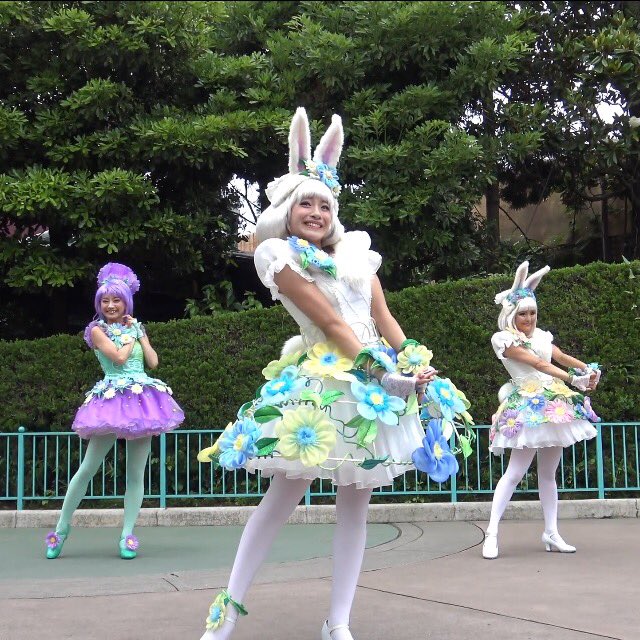 ひまわり でこのふ ディズニーイースター15に出演されてたダンサーの方が石原さとみさんに激似のとんでもなく可愛い方なので毎日眺めてたい なんかで芸能界デビューしていただきたい
