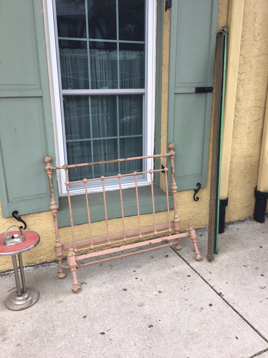 rusticandrefine's tweet photo. Metal Bed Frame @rusticandrefine #bed #bedroom #metal #keswickvillage #glensidepa #shoplocal #shopsmall #jenkintown #chestnuthill #abington https://t.co/xGml9PZRM8