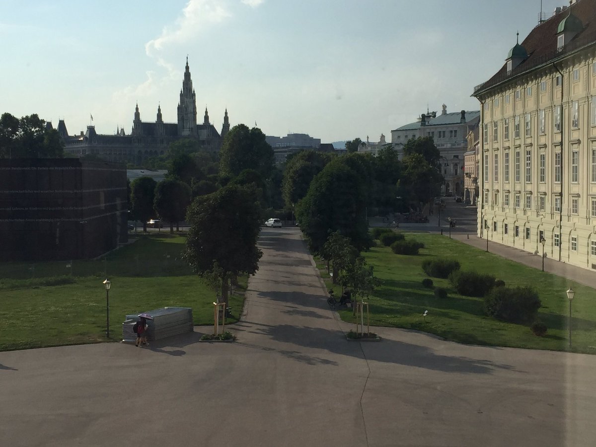 viennaoffices's tweet photo. Getting ready... #dja17 #GENsummit #wearesoexcited #EurocommPR https://t.co/omAauE8iPd