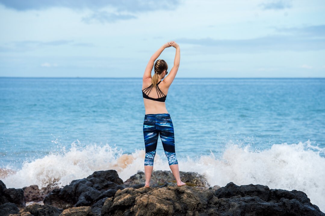 halliefriedman's tweet photo. My Tips For Keeping a Bikini Bod on Summer Vacay. Styled in @EllieActivewear. 📷 @grantfriedman. https://t.co/9Tf6Y4p9Ak https://t.co/z8WujvsDQs