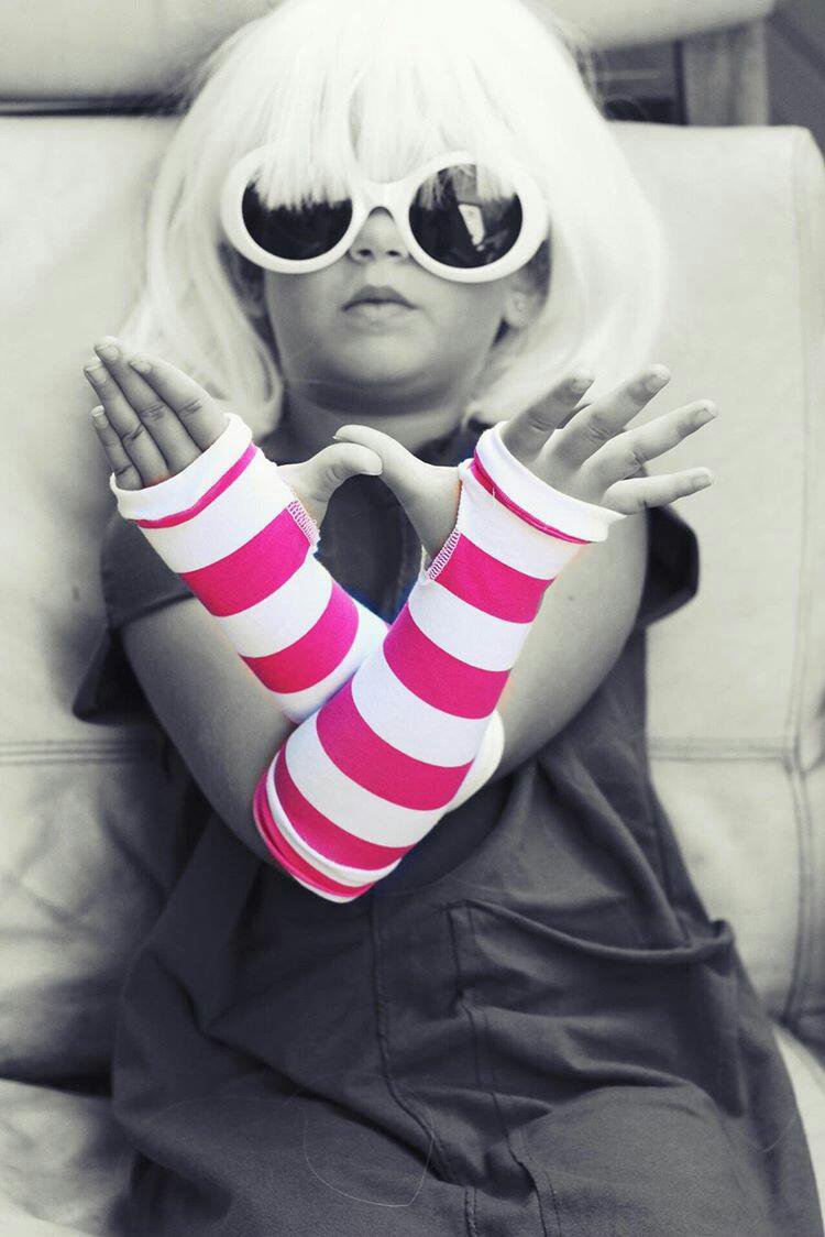 steampunkwolf52's tweet image. Check out our little girls gloves steampunkwolf.com/product/girls-… in new sizes! #pink #cosplay #kidsfashion #grunge #kids #Costume