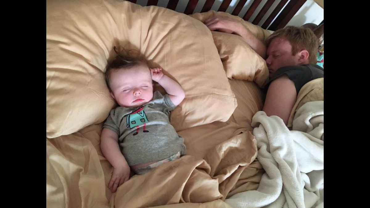justchilldad's tweet photo. #paparazzi got us https://t.co/qjdX5Vm0xr