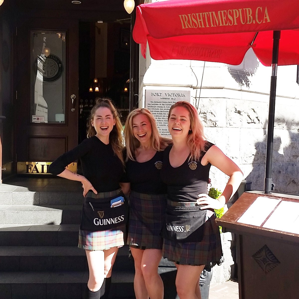 Irish Times Pub tweet media