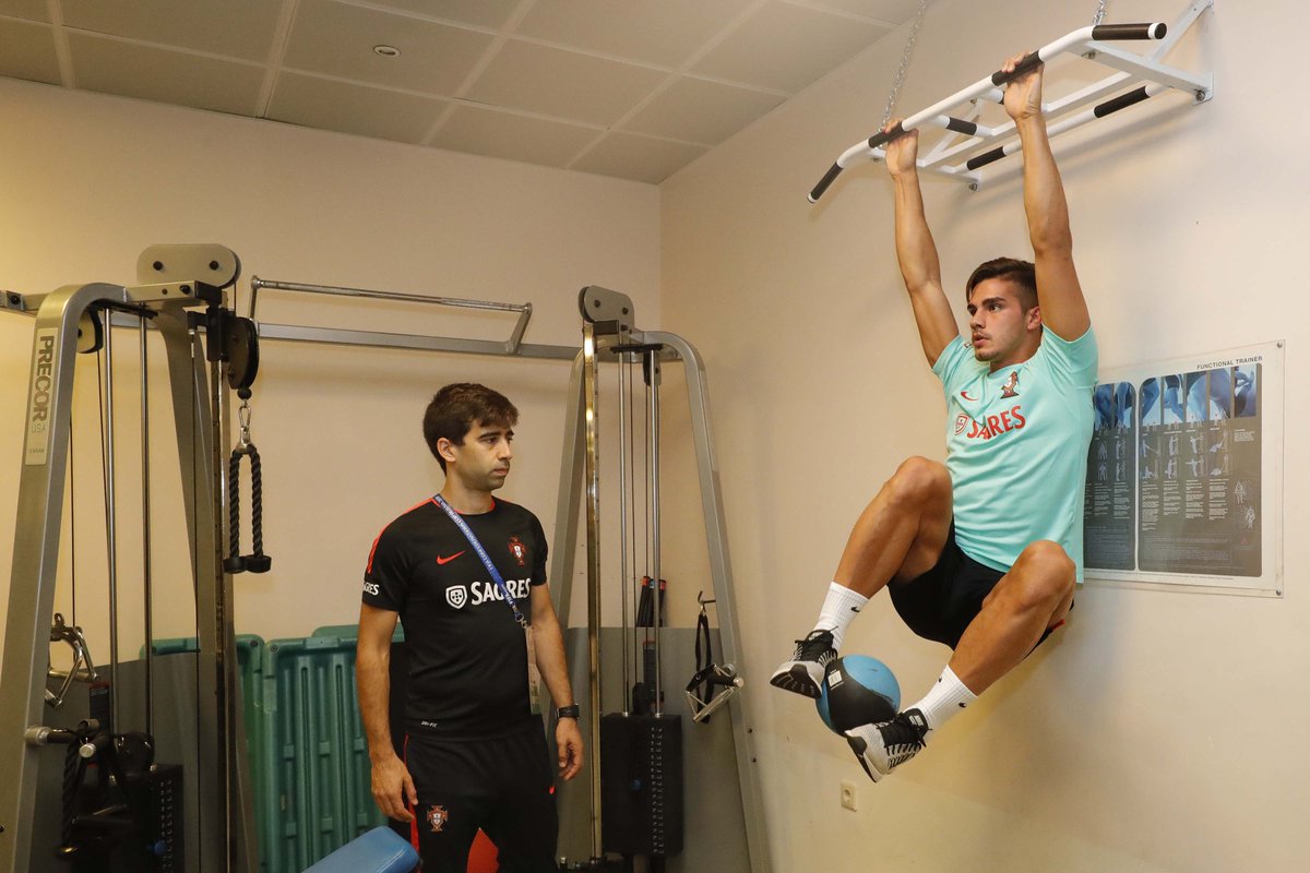 selecaoportugal tweet picture
