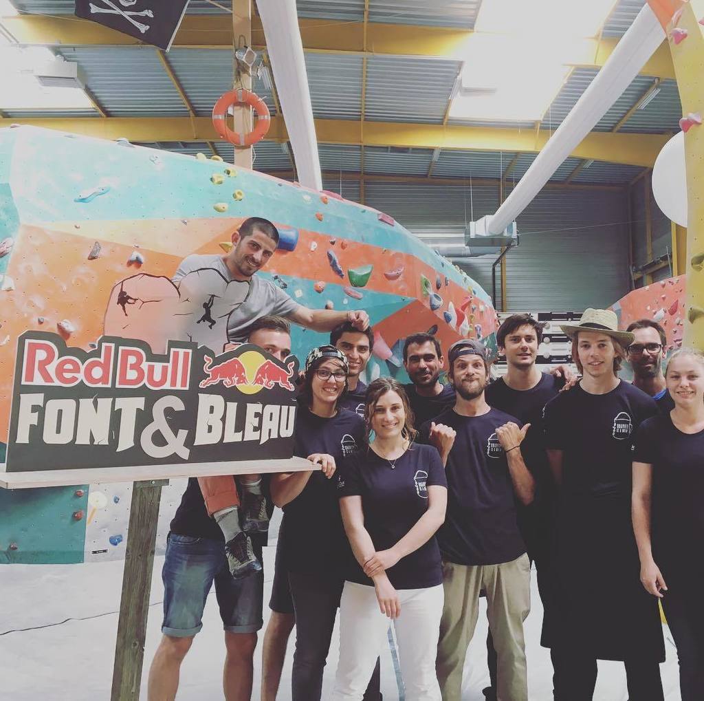 BlockOutRennes's tweet photo. La #dreamteam est #ready #redbulliscoming #blockout #blockoutrennes #borennes #rennes #bzh #roazhon #escalade #spo… https://t.co/ytkamSozfi https://t.co/AsiivMyRv7