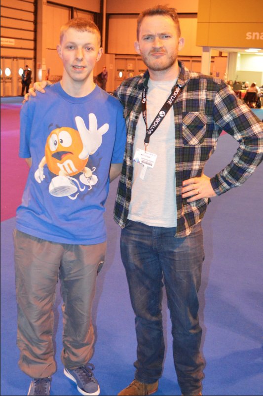 #ThrowbackThursday to when i met <a href="/DarrenJeffries1/">Darren Jeffries</a> &amp; <a href="/MattLittler/">Matt Littler</a> at #GadgetShowLive a few years ago. Great Guys.