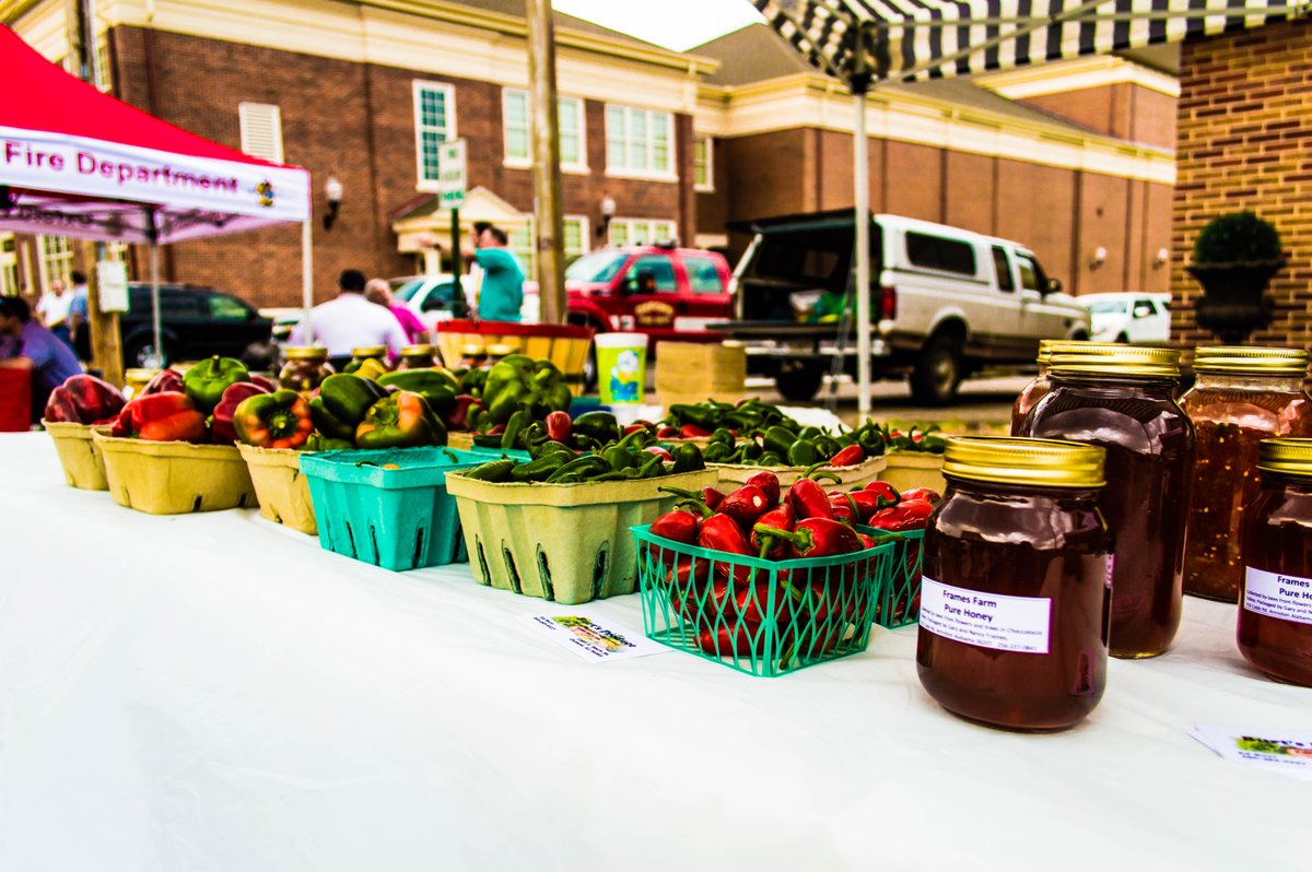 VisitCalhounCo's tweet photo. It's National Fresh Fruits & Vegetables Month! Check out one of our fabulous Farmers Markets or Farm to Table Restaurants! #VisitCalhounCo https://t.co/yreh77rVVH