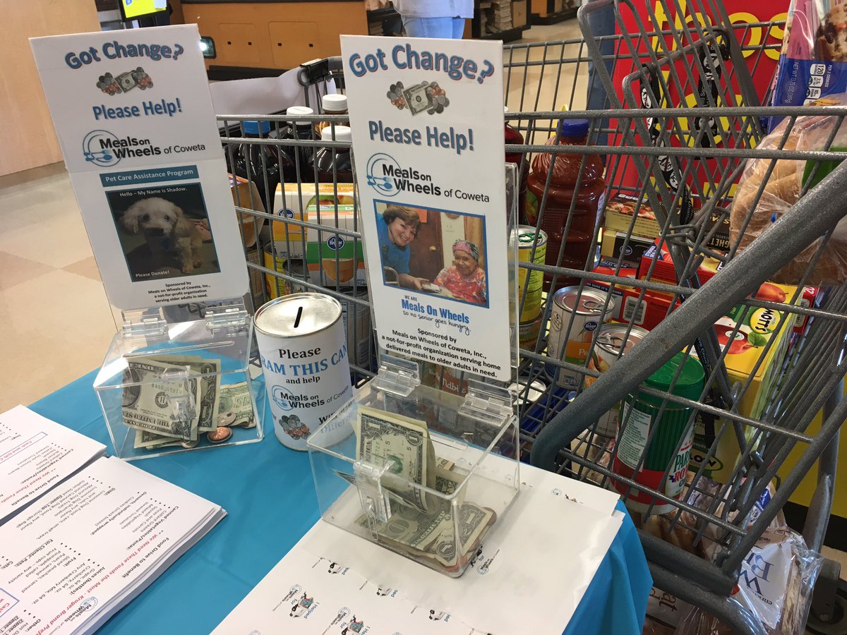 MOWCoweta's tweet photo. Cram the Van summer 2017 is underway at the Bullsboro Kroger!! https://t.co/zCRtbS7zVK