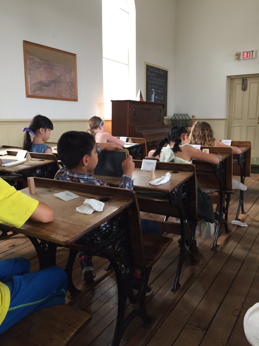 MrsStambolich's tweet photo. Math time for #rm131 @lakewilcoxps #YRDSBmuseum https://t.co/Tb84PYegDH