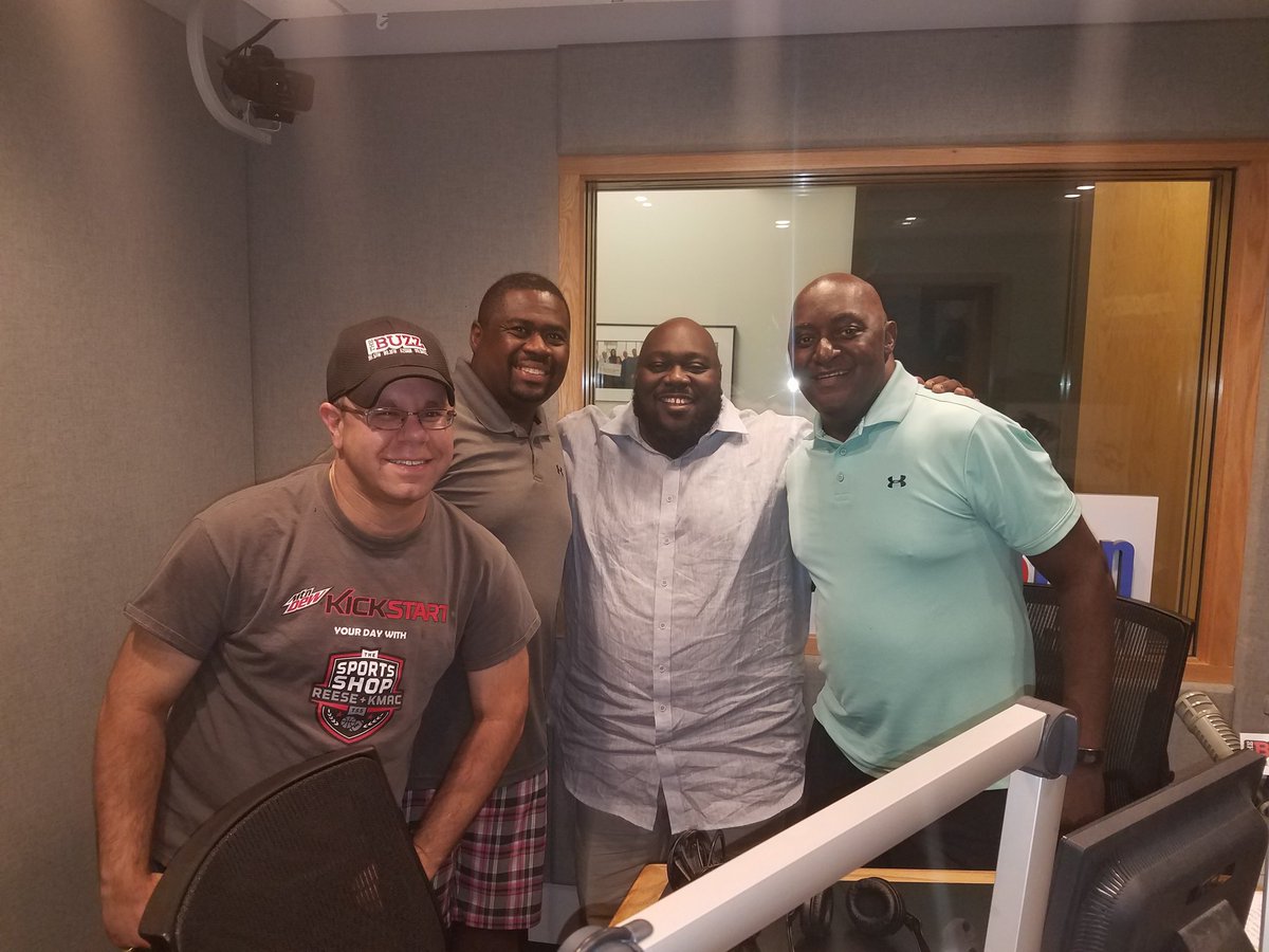 WeAllAboutSport's tweet photo. Our guy @FAIZONLOVE  was great with us today. Hungout with us for about 1 hr. .. #funny #tssguest #LetsGi #Faizon https://t.co/j8yzOtswny