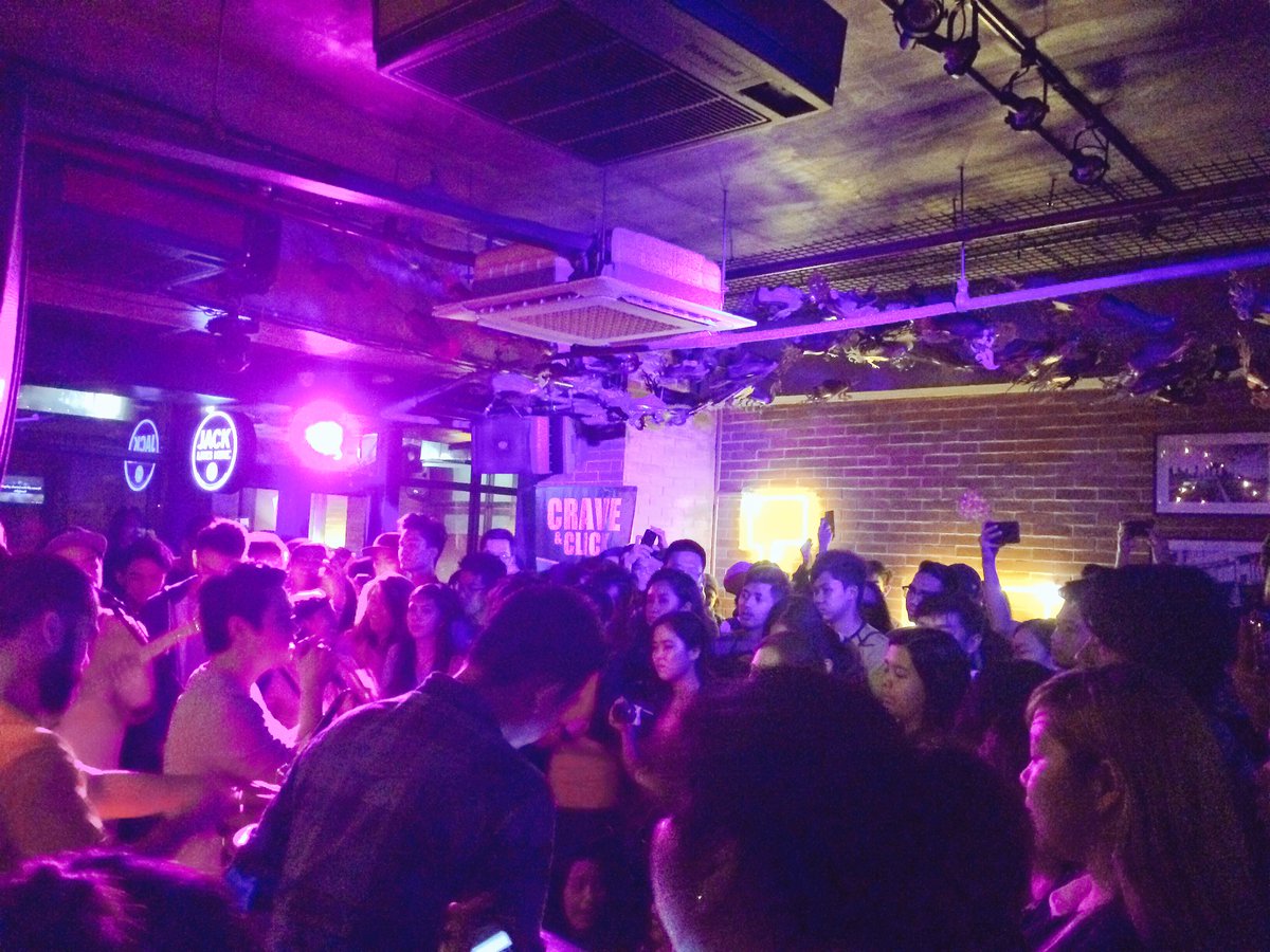 JensenXFlips's tweet photo. What a fun night!!! Thank you @EpicEventsProd and @foodpandaPH!!! 👍🏻 #PausePlayRepeat #webeflippin https://t.co/L1kJ5XpVIa