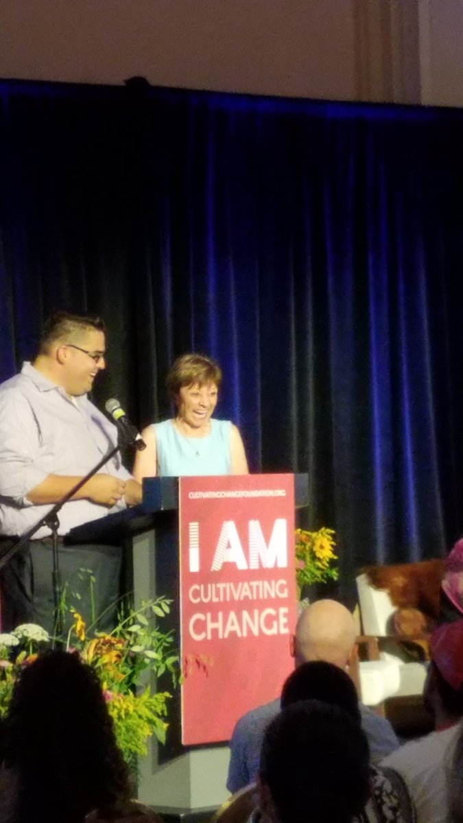 carrielaj6's tweet photo. 1st Cultivator of Change Award presented by to California Secretary of #agriculture Karen Ross. @C_C_Foundation_ #CCSummit2017 https://t.co/nhhd6XSF0u