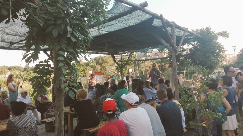 Core online tweet media